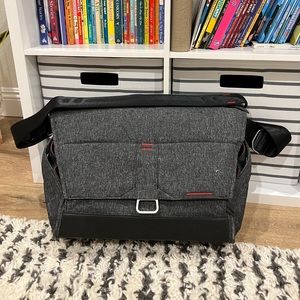 Peak Design Everyday Messenger Bag, V1, 15”